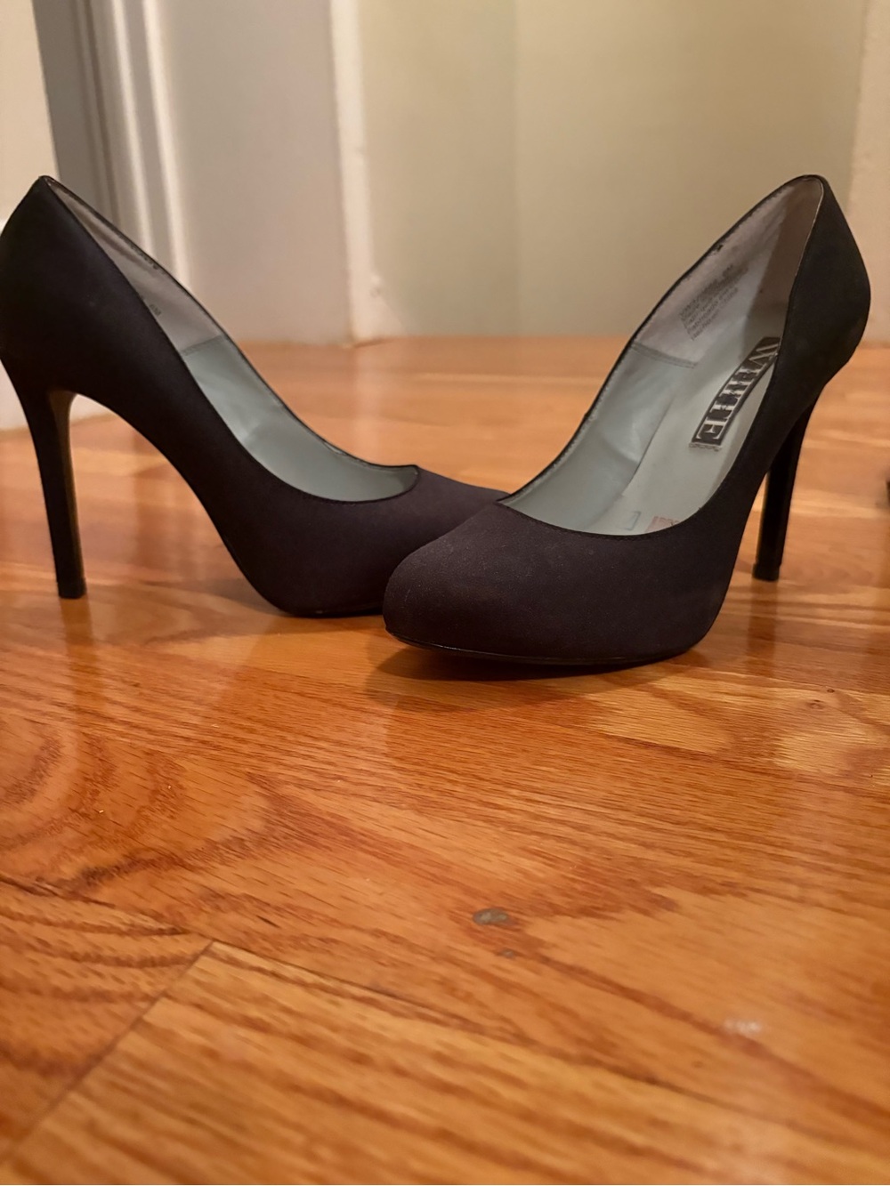 Classic Satin Black Women's Pump - White by Vera Wang